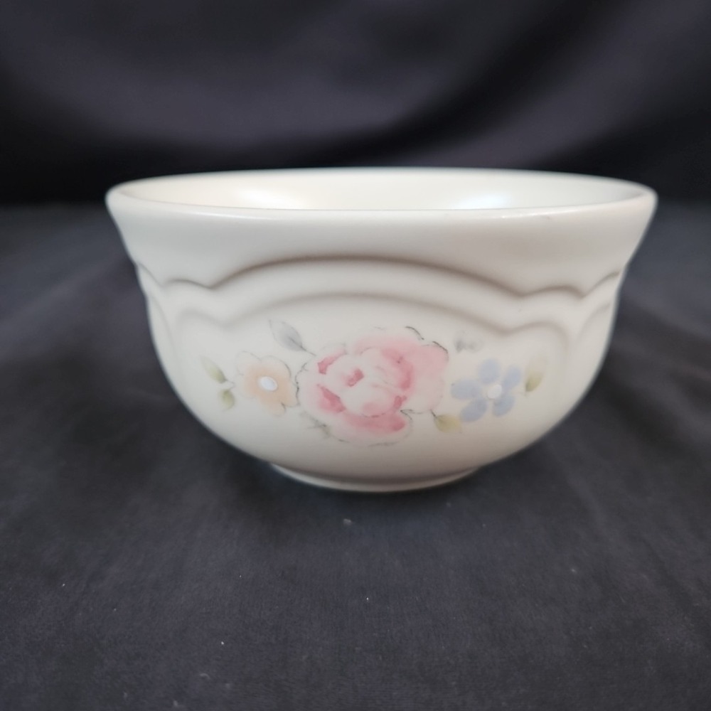 Pfaltzgraff Tea Rose Dessert Bowls 4.25" Set of 2 Floral